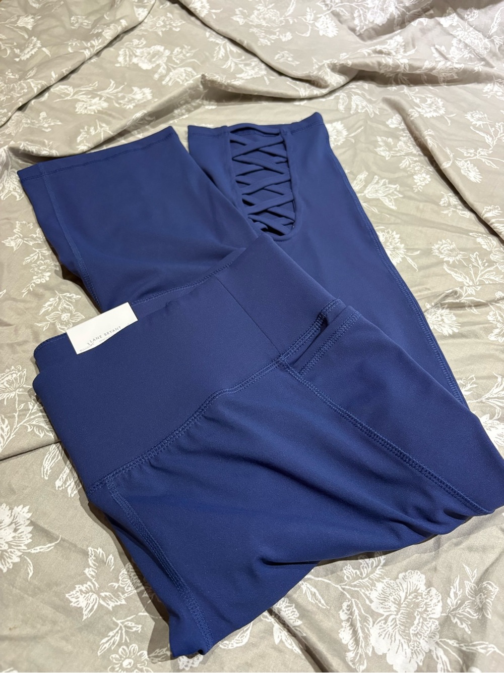 NWT Livi Active blue leggings 2X 18 20 lattice detail